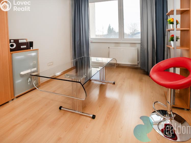 Sale apartment 3+1 Praha, Brandlova č. 4