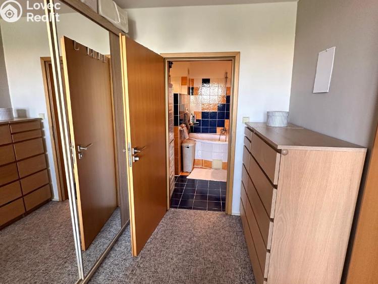 Sale apartment 3+1 Pardubice, kpt. Bartoše č. 13