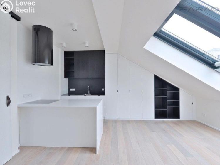 Prodej bytu 1+KK Praha, Laubova č. 4