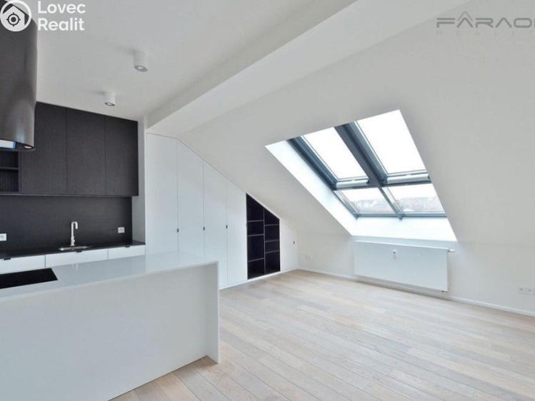 Prodej bytu 1+KK Praha, Laubova č. 17