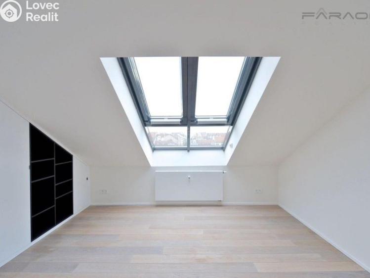 Prodej bytu 1+KK Praha, Laubova č. 3