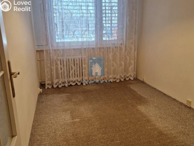 Pronájem bytu 4+1 Praha, Chalabalova č. 10