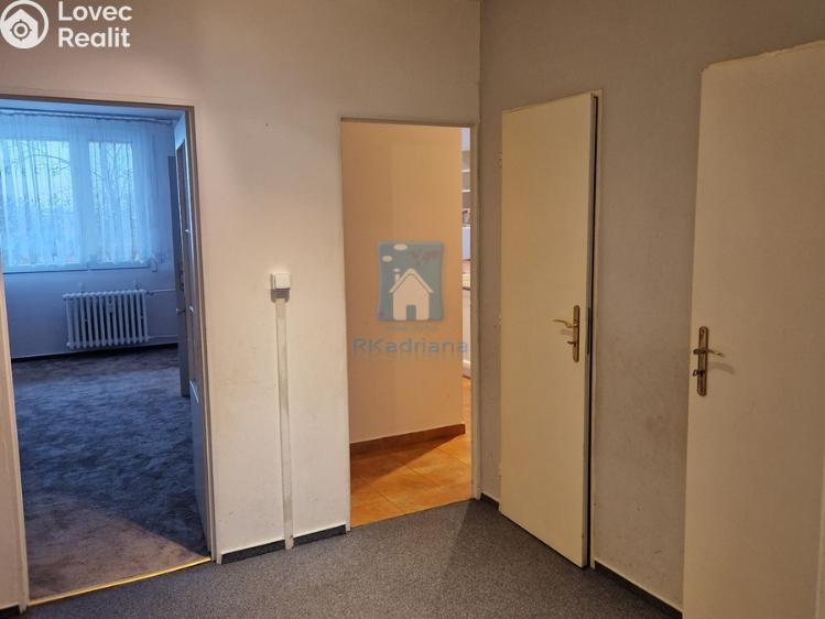 Pronájem bytu 4+1 Praha, Chalabalova č. 17