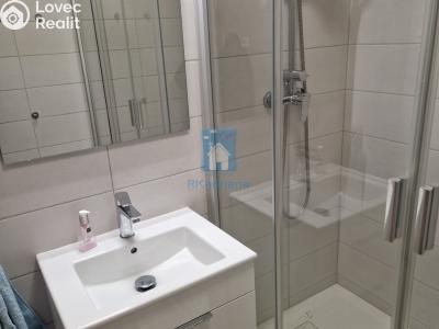 Pronájem bytu 4+1 Praha, Chalabalova č. 15