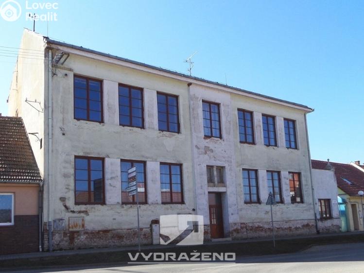 Prodej rodinného domu Dolní Kounice, Hlavní č. 2