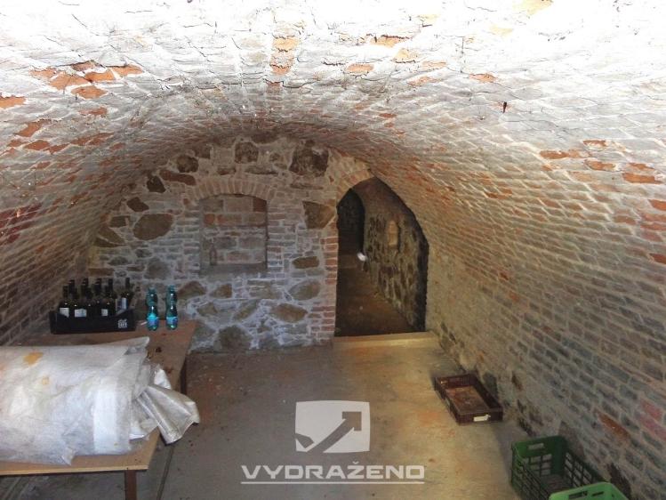 Prodej rodinného domu Dolní Kounice, Hlavní č. 24