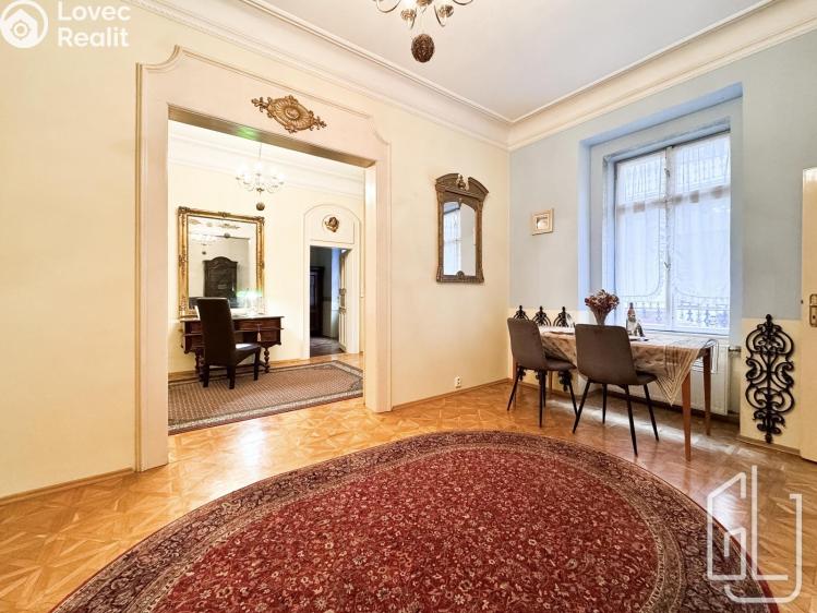 Pronájem bytu 4+1 Praha, Všehrdova 447/10 č. 7