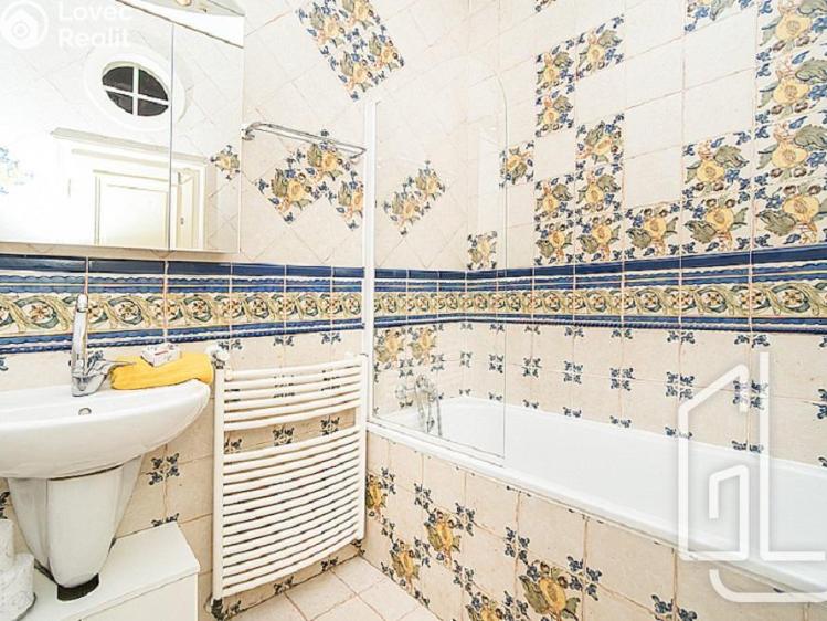 Pronájem bytu 4+1 Praha, Všehrdova 447/10 č. 13