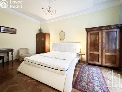 Pronájem bytu 4+1 Praha, Všehrdova č. 1