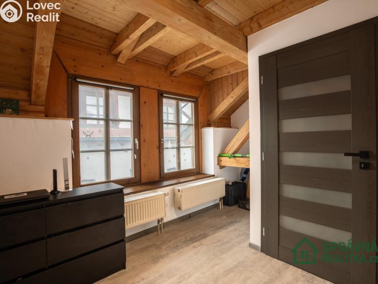 Prodej atypického bytu Plzeň, Veleslavínova č. 15