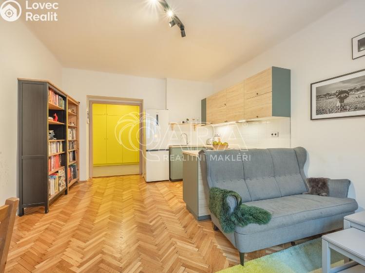 Prodej bytu 3+KK Praha, Strážní 2390/6 č. 4