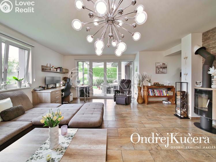 Продажа семейного дома Kostelec nad Labem, K Jahodovce 1101 č. 3