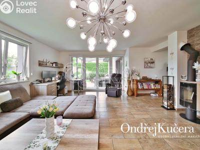 Prodej rodinného domu Kostelec nad Labem, K Jahodovce 1101 č. 3