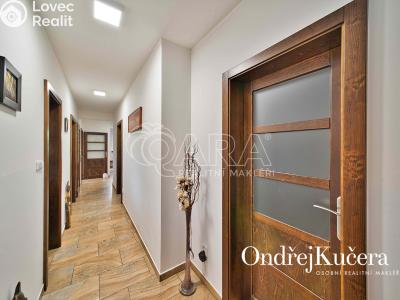 Prodej rodinného domu Kostelec nad Labem, K Jahodovce 1101 č. 14