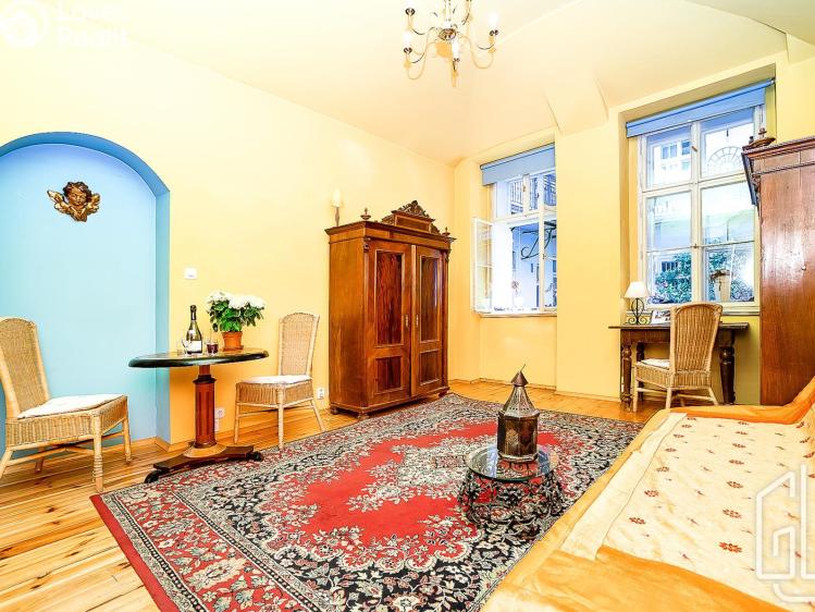 Pronájem bytu 1+1 Praha, Liliová 249/6 č. 4