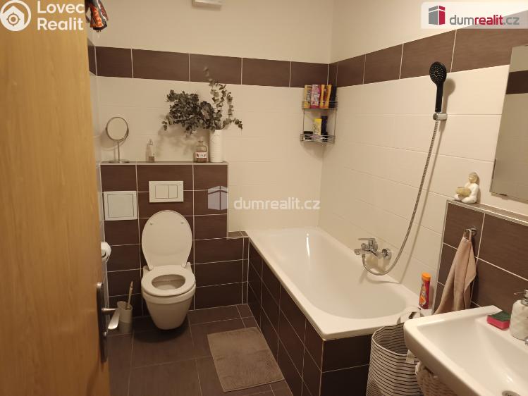 Pronájem bytu 2+KK Jesenice, V Roháči I. č. 5