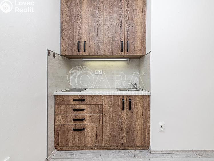 Prodej bytu 1+KK Kralupy nad Vltavou, nám. Mládežníků 677 č. 13