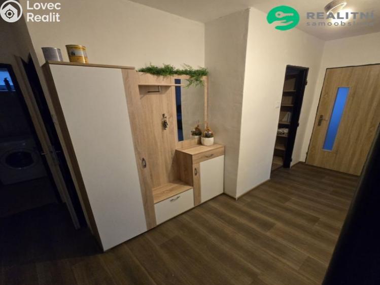 Prodej bytu 3+1 Nespeky, Benešovská č. 1