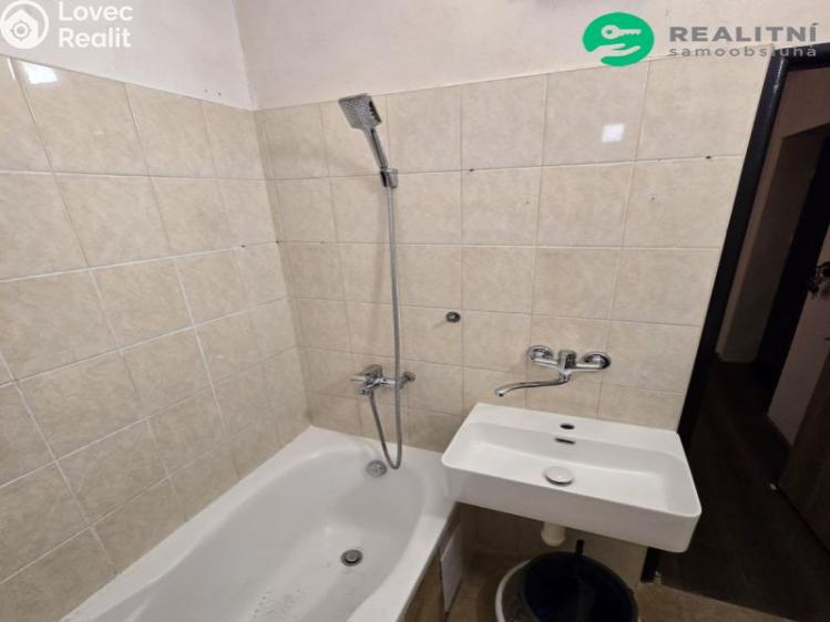 Prodej bytu 3+1 Nespeky, Benešovská č. 3