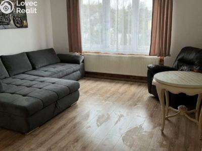 Prodej bytu 3+1 Nespeky, Benešovská č. 6