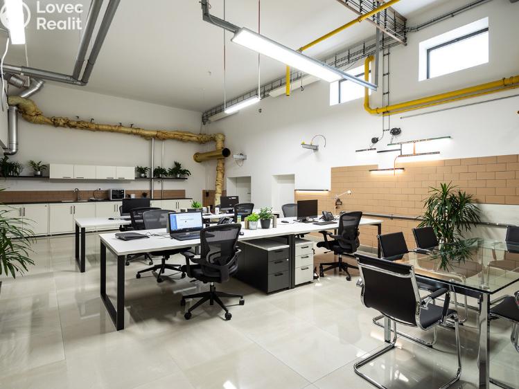 Prodej obchodního prostoru Mělník, Plavební 3851 č. 17