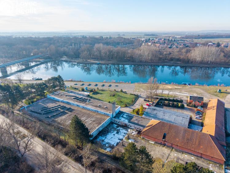 Prodej obchodního prostoru Mělník, Plavební 3851 č. 1