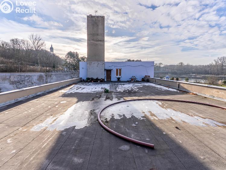 Prodej obchodního prostoru Mělník, Plavební 3851 č. 6