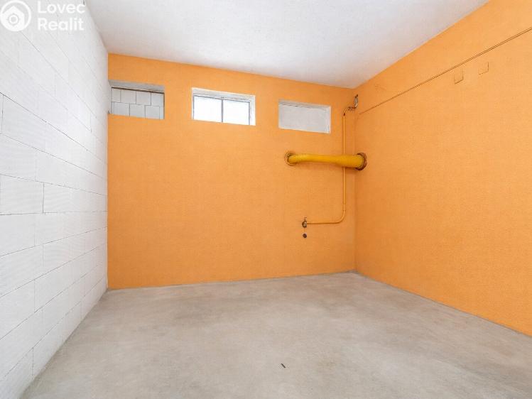 Prodej obchodního prostoru Mělník, Plavební 3851 č. 18