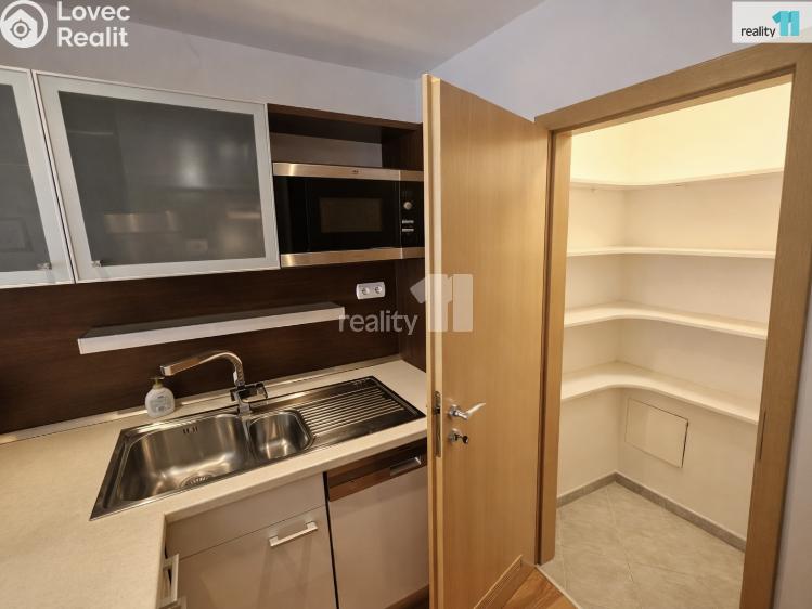 Аренда квартиры 2+KK Praha 5, Hlubocká č. 16