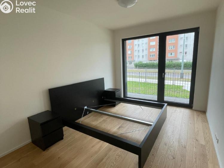 Pronájem bytu 2+KK Praha, Ramonova č. 3