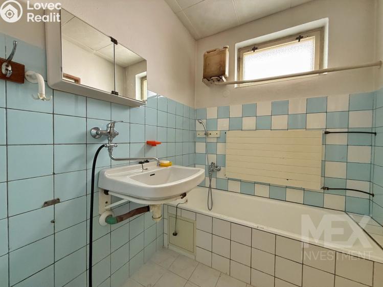 Prodej rodinného domu Červený Kostelec, Řehákova 906 č. 16