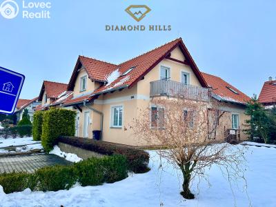 Pronájem bytu 3+KK Holubice, Lipová č. 1