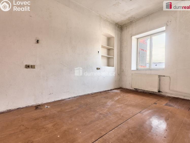 Продажа семейного дома Kravaře, náměstí č. 18