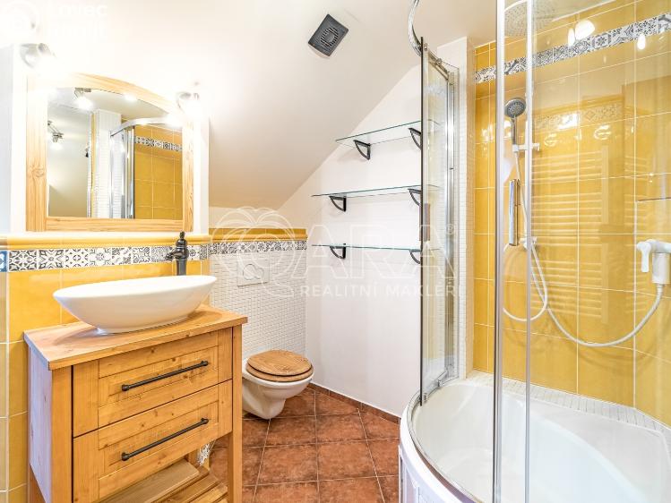 Pronájem bytu 3+KK Kralupy nad Vltavou, Přemyslova 642/39 č. 17