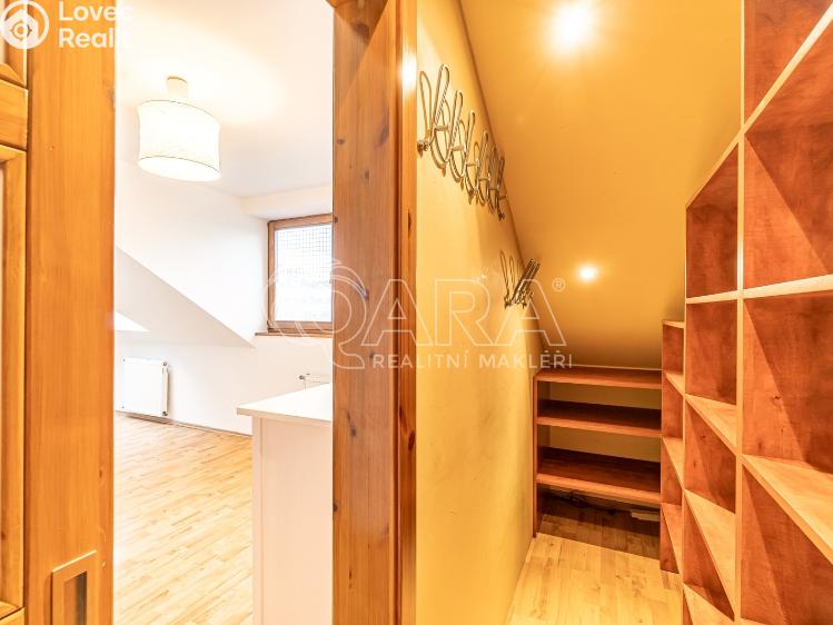 Pronájem bytu 3+KK Kralupy nad Vltavou, Přemyslova 642/39 č. 24