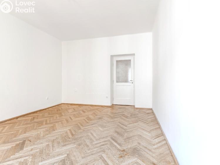 Sale apartment 3+1 Praha, Jugoslávských partyzánů 957/42 č. 5