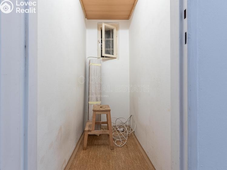 Sale apartment 3+1 Praha, Jugoslávských partyzánů 957/42 č. 9