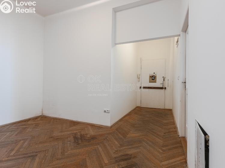 Sale apartment 3+1 Praha, Jugoslávských partyzánů 957/42 č. 10