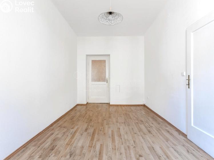 Sale apartment 3+1 Praha, Jugoslávských partyzánů 957/42 č. 22