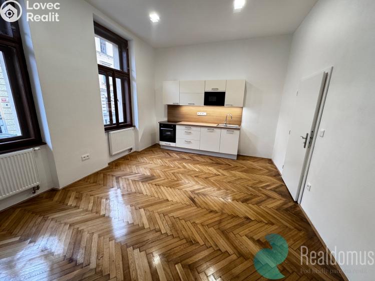 Pronájem bytu 3+KK České Budějovice, tř. 28. října č. 1