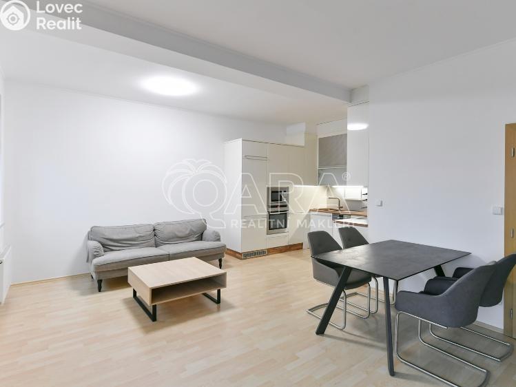 Pronájem bytu 4+KK Praha, Českomoravská 1181/21 č. 10