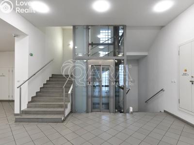 Rent apartment 4+KK Praha, Českomoravská č. 31