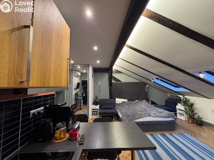 Prodej bytu 1+KK Praha, Sázavská č. 7