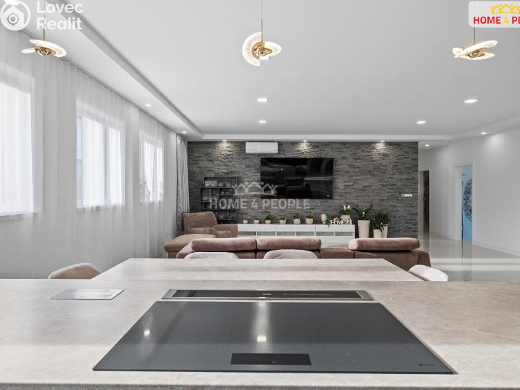 Prodej rodinného domu Rostoklaty č. 3