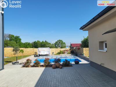 Prodej rodinného domu Rostoklaty č. 5