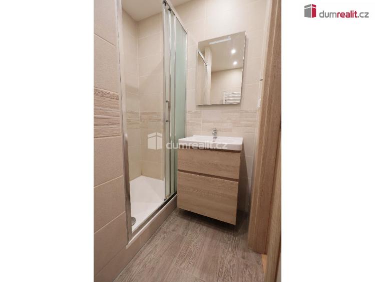 Аренда квартиры 2+KK Praha 4, Podle Kačerova č. 12