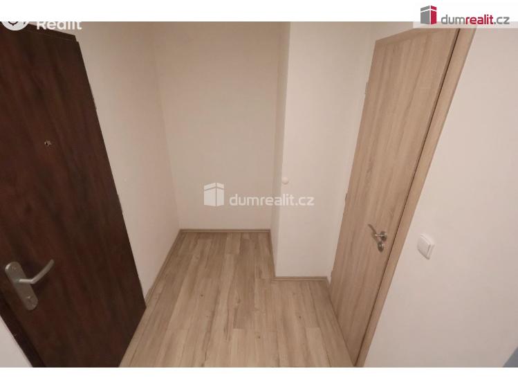 Аренда квартиры 2+KK Praha 4, Podle Kačerova č. 18