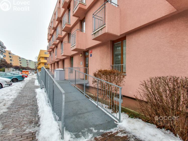 Rent apartment 2+KK Praha, Vřesová č. 17