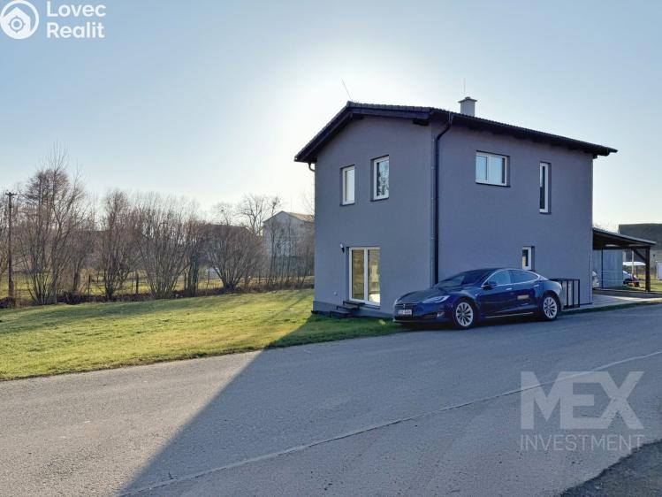 Prodej rodinného domu Uhersko č. 7