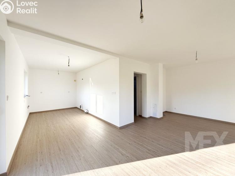 Prodej rodinného domu Uhersko č. 13